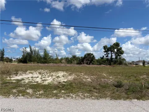 Waterfront Triple Lot in Cape Coral