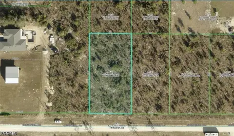Residential Land in Weeki Wachee