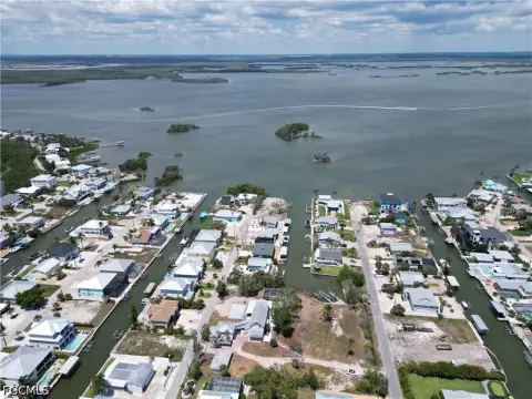 Waterfront Estate on Fort Myers Beach