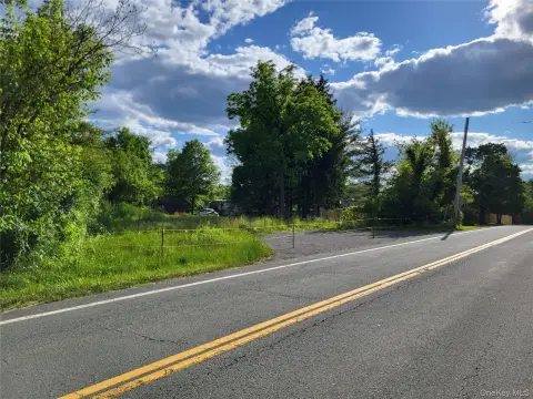 Commercial Land Parcel on Busy Road