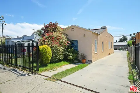 Spanish-Style Duplex with Vacant Unit