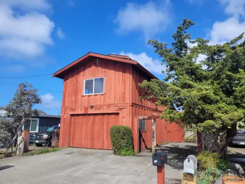 Triplex with Canal Access