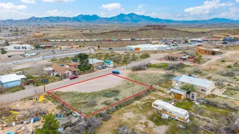 Residential Land Parcel in Kingman