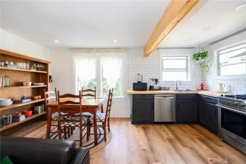 Updated Triplex with Private Deck