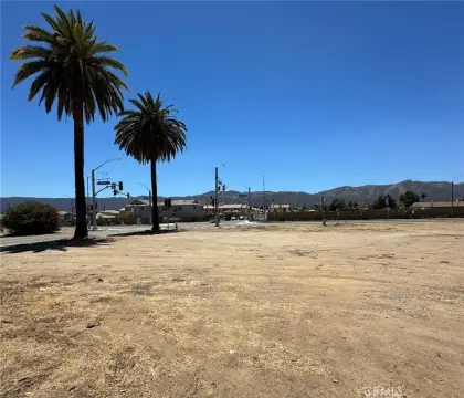 Vacant Commercial Land