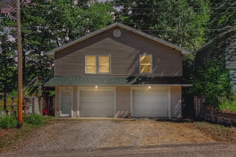 Lake-Access Duplex