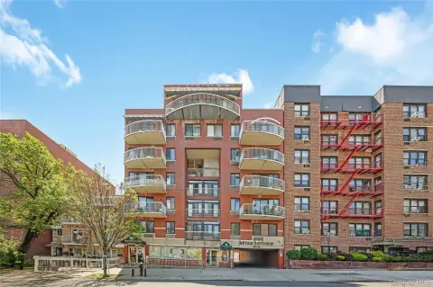 12-Unit Elevator Multifamily Property