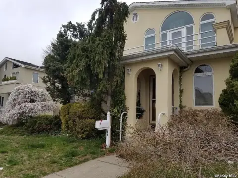 Contemporary Duplex For Sale