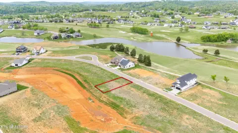 Residential Lot in Golf Community