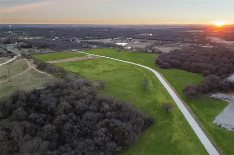 Bartonville Land: Gated Ranch Estate