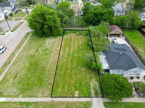 Residential Lot in Dallas, TX