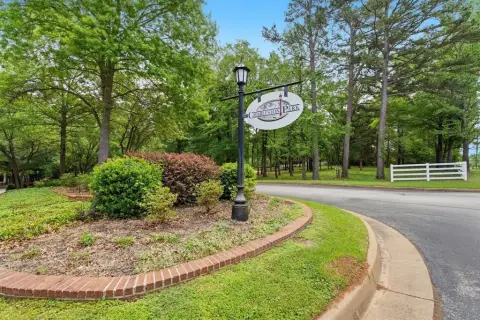 Land in Charleston Park, Tyler