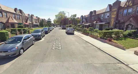 Charming Cambria Heights Residence