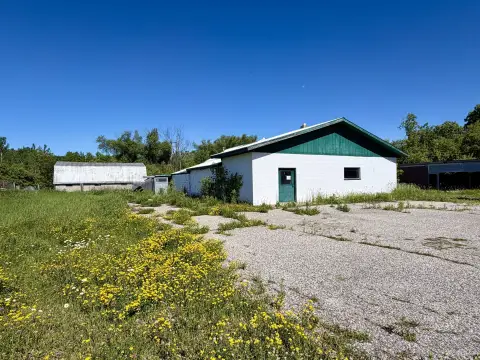 Commercial Storage and Warehouse Property