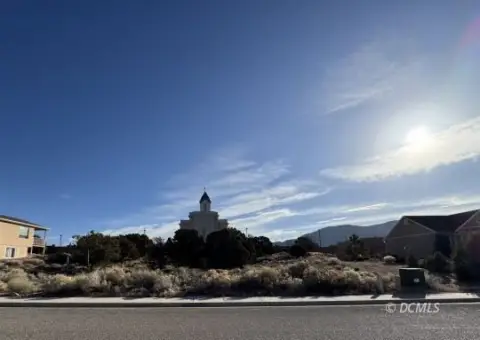 Residential Lot with Mountain Views