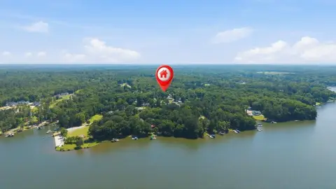 Fee Simple Waterfront Lot