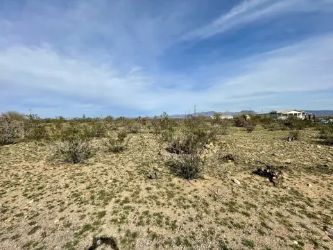 Scenic Land Parcel in Safford