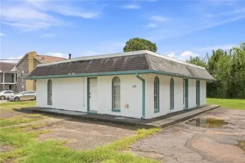 Commercial Land with Existing Building
