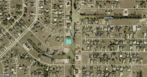 Waterfront Lot in Cape Coral