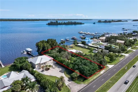 Riverfront Land in Grant Valkaria