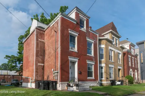 Well-Maintained Duplex Near Downtown