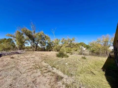 Land in Ranchos de Taos