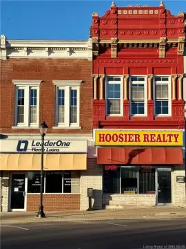 Versatile Mixed-Use Commercial Property
