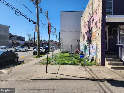 Land in Strawberry Mansion Corridor