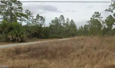 Vacant Lot in Alva, FL