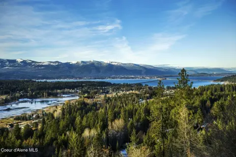 Sagle, ID Land with Views