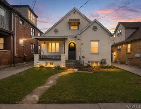 Niagara Falls Two-Family Home