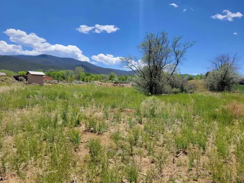 Taos Land with Water Rights
