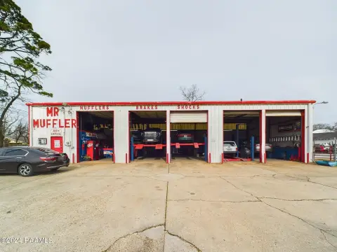 Five-Bay Automotive Shop