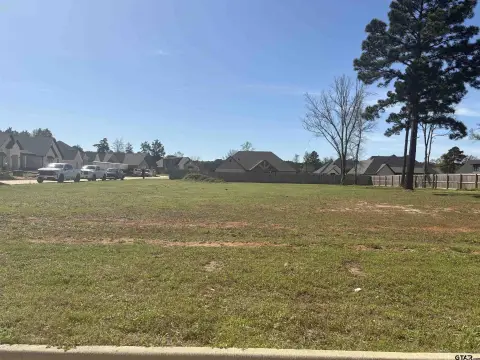 Residential Lot in Established Neighborhood