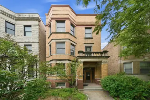 Wrigleyville Brick 3-Flat Investment