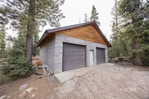 Residential Lot with Garage