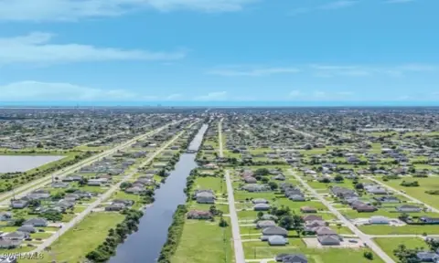 Waterfront Lot in Cape Coral