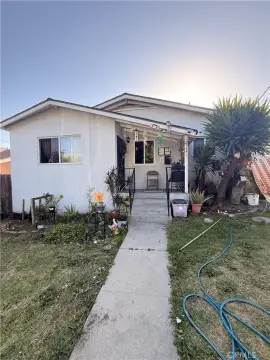 Duplex With Detached Residences
