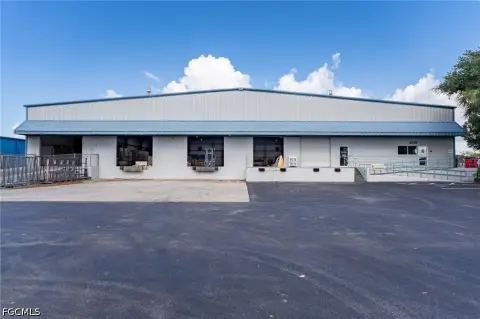 Renovated Office/Showroom with Warehouse