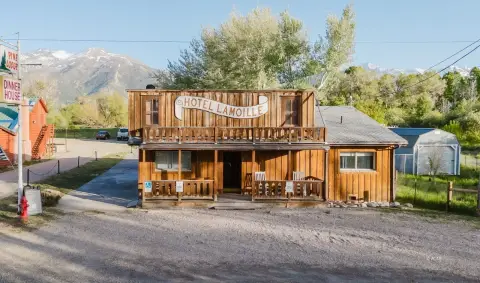 Turnkey Hotel in Lamoille, NV