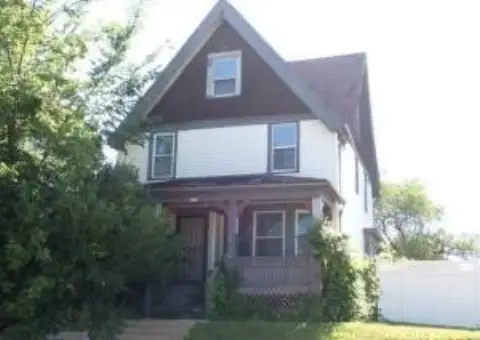 Milwaukee Duplex Tax Foreclosure Opportunity
