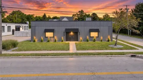 Two-Unit Flex Industrial Building
