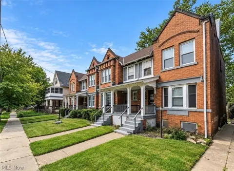 Four-Unit Townhome-Style Quadplex