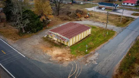 Land and Building in Tucker