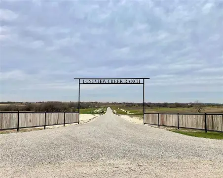 Residential Land in Itasca, TX