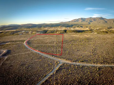 Land in Arroyo Seco Area