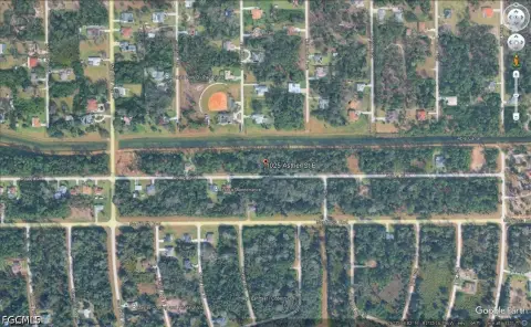 Lehigh Acres Canal Front Land