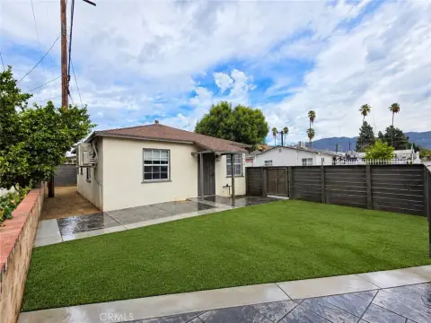 Triplex with Private Yards