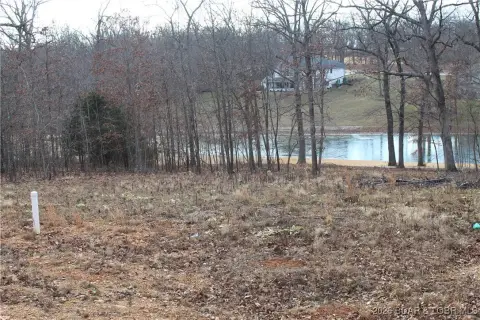 Ready-to-Build Lot Near Golf Course