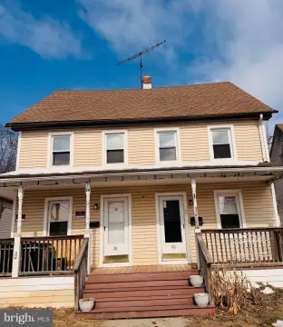 Versatile Duplex in Pennsville, NJ